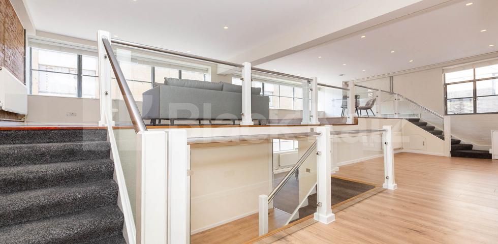 			WAREHOUSE CONVERSION IN ANGEL-OLD STREET-SHOREDITCH, 2 Bedroom, 1 bath, 1 reception Flat			 EAGLE HOUSE-EAGLE WHARF ROAD, ANGEL-OLD STREET-SHOREDITCH